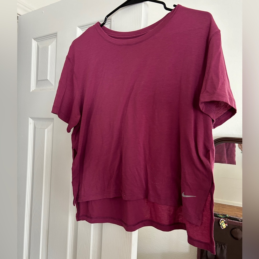 Nike yoga split side tee